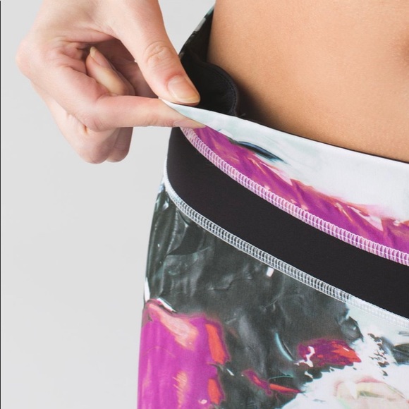 Lululemon run inspire crop II pigment wave - Picture 9 of 10